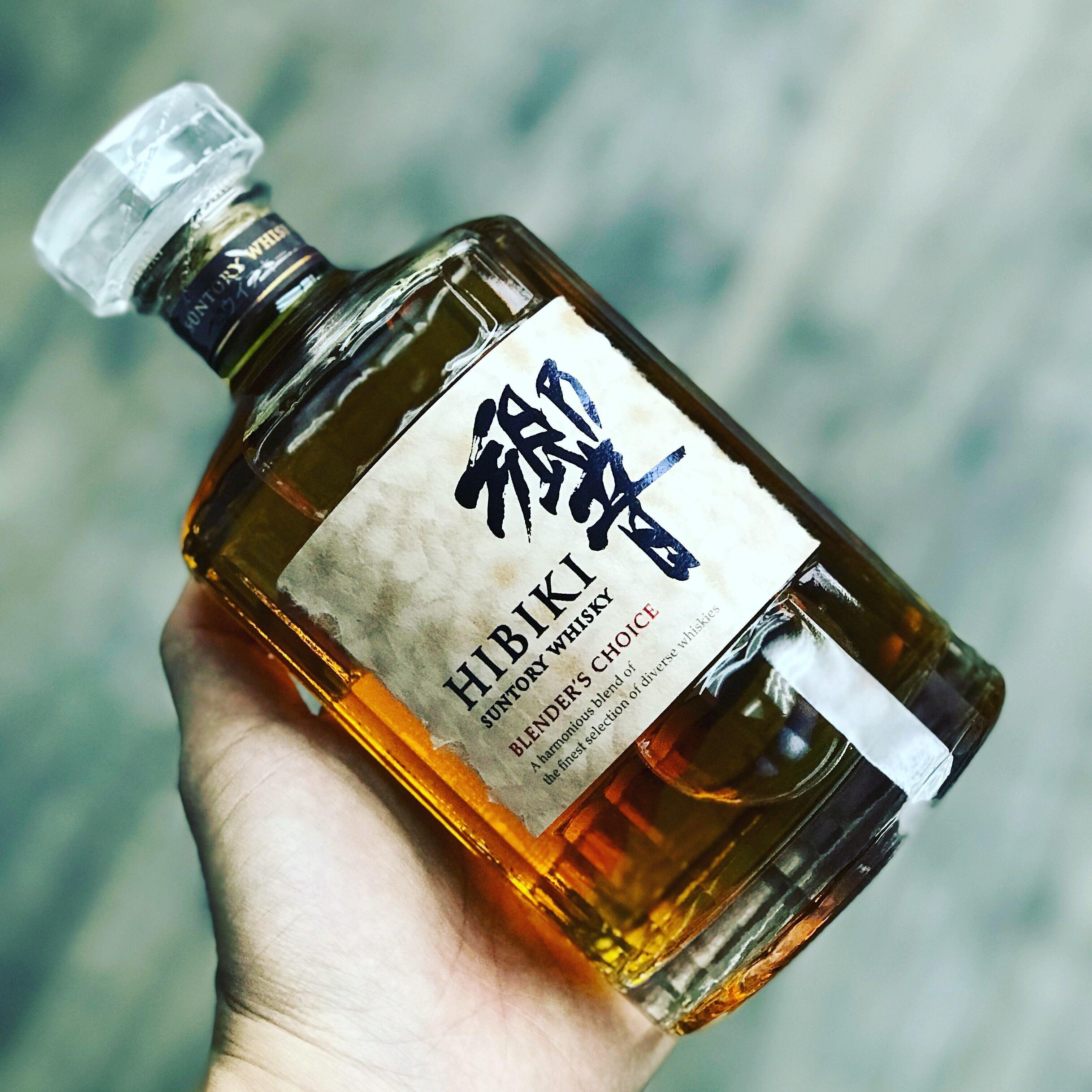 Japanese Whiskey - Hibiki Blender's choice Blended Whiskey